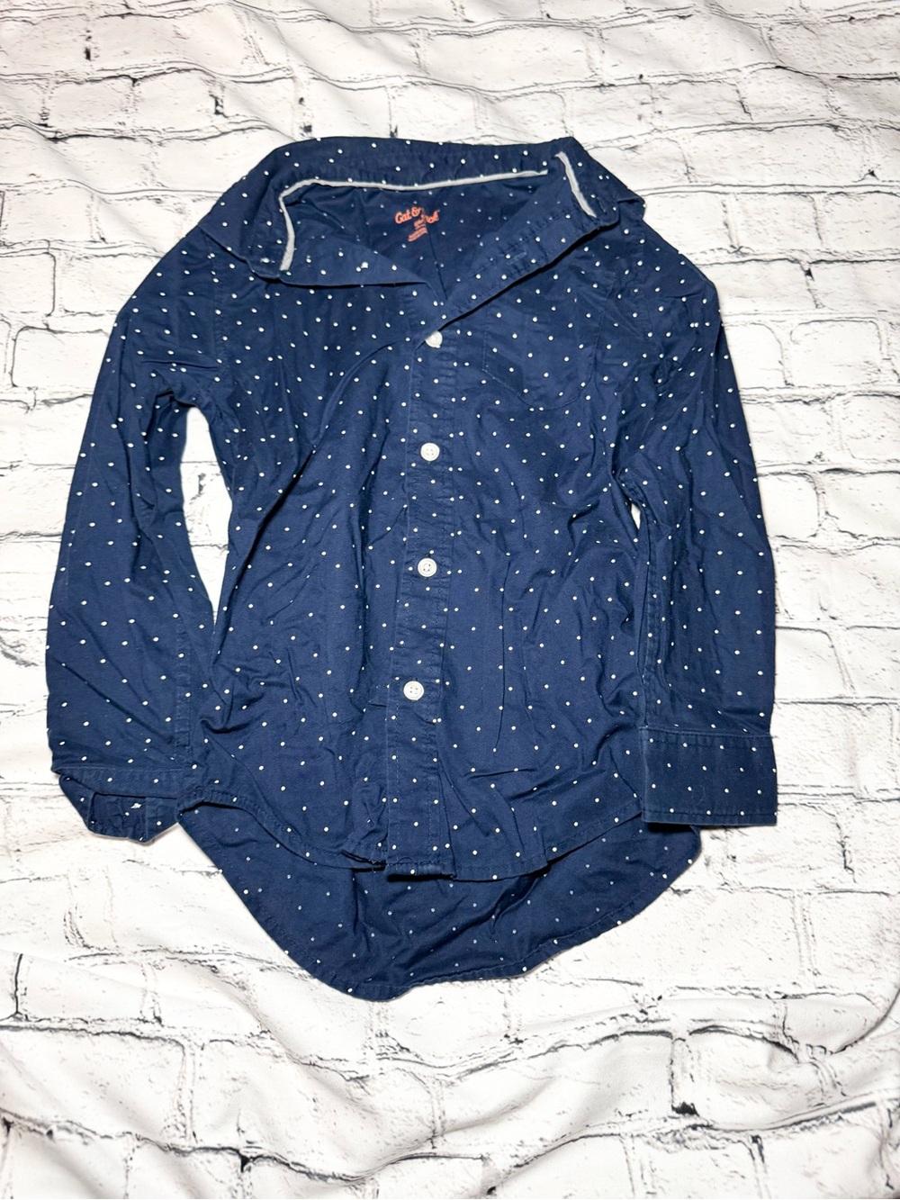 Cat & Jack navy button up. Size S(6/7)